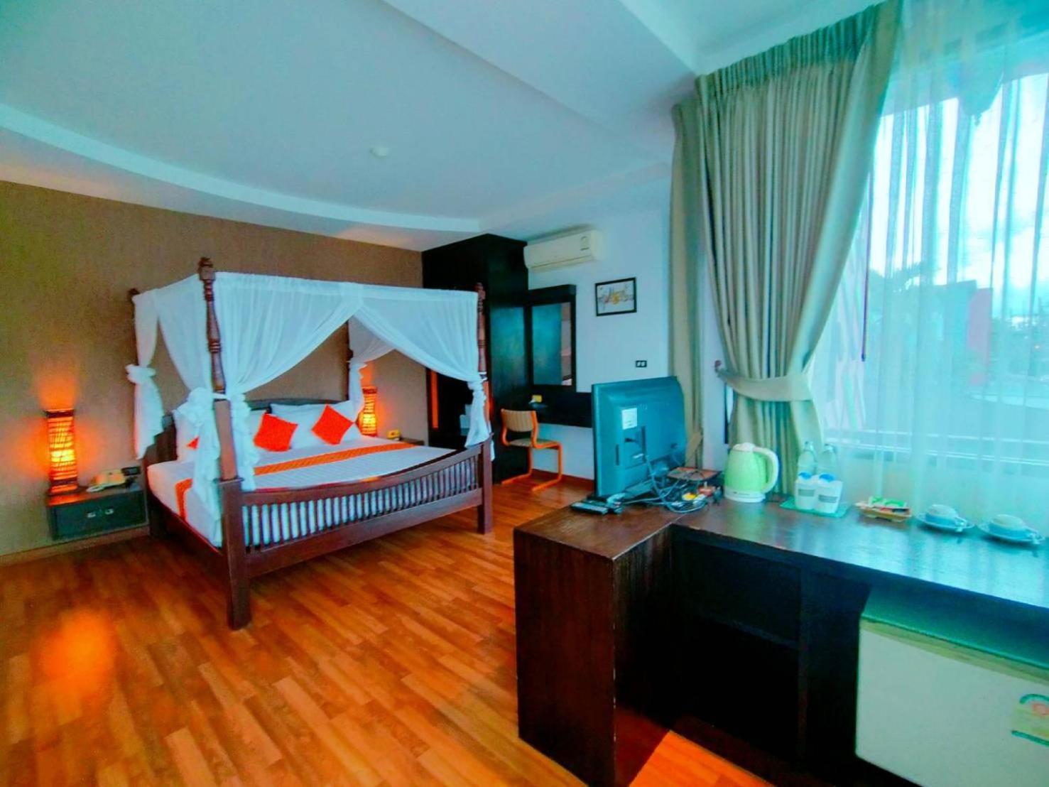 Jingjit Hotel Krabi town Buitenkant foto